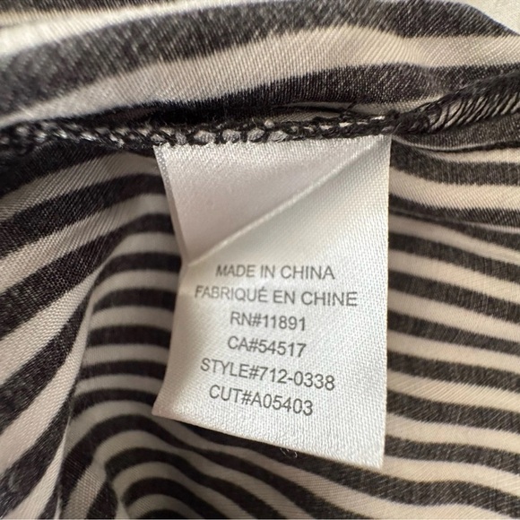 Ali & Jay XL Black White Striped Retro Jumpsuit Wide Leg Long Sleeve NWT *flawed - Picture 9 of 13